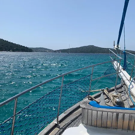 Botel Jambo Etwas Andere Am